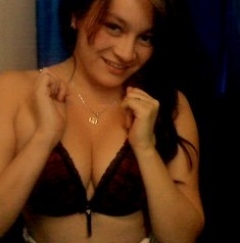 Valentian Rose, sexy hot and wet pvt shows Valentian Rose SkyPeepZ member